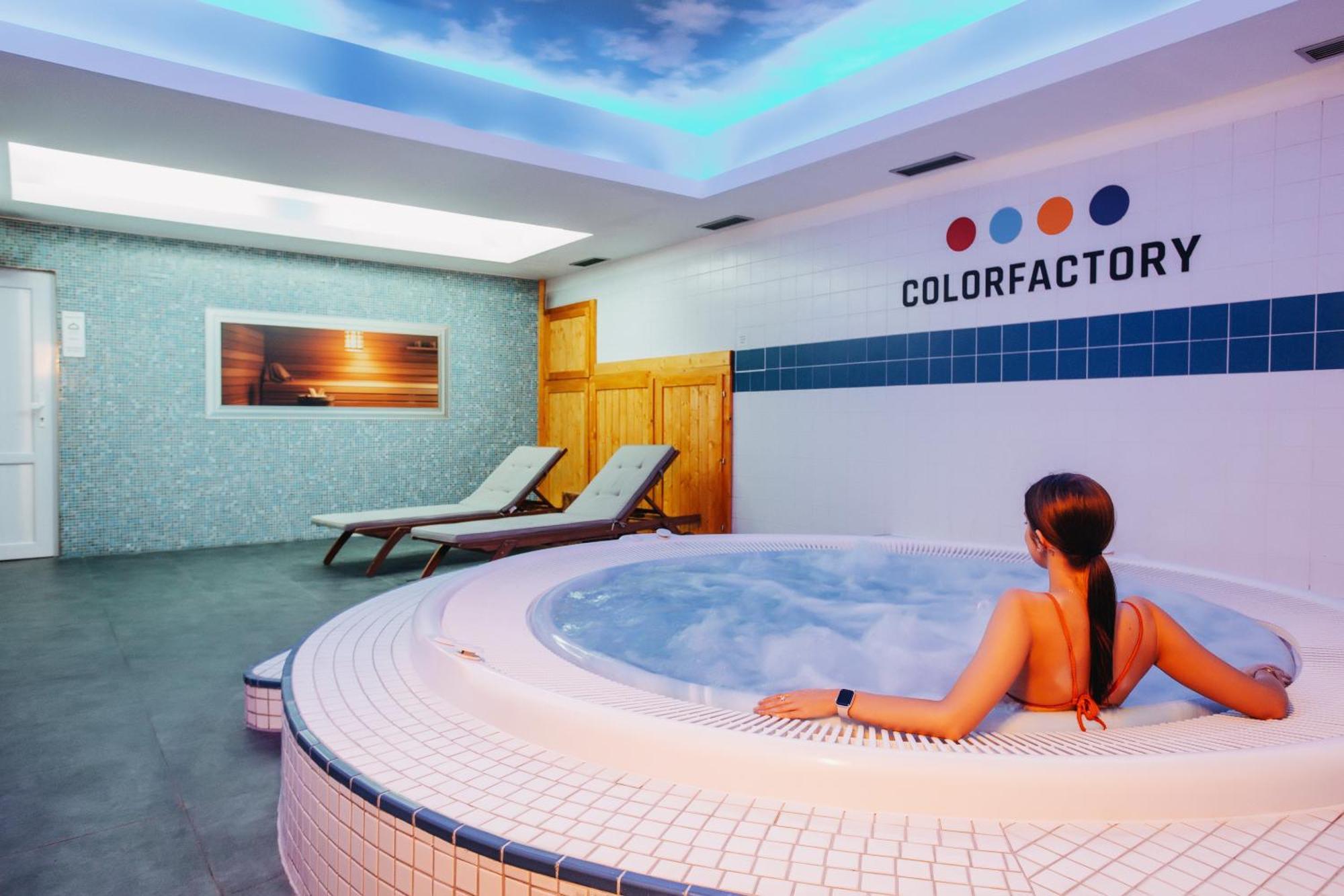 Otel Colorfactory - Czech Leading